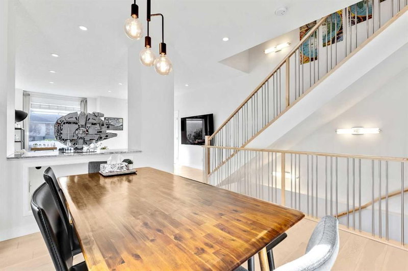 2728 Cochrane Road NW, Banff Trail — interior photo 7