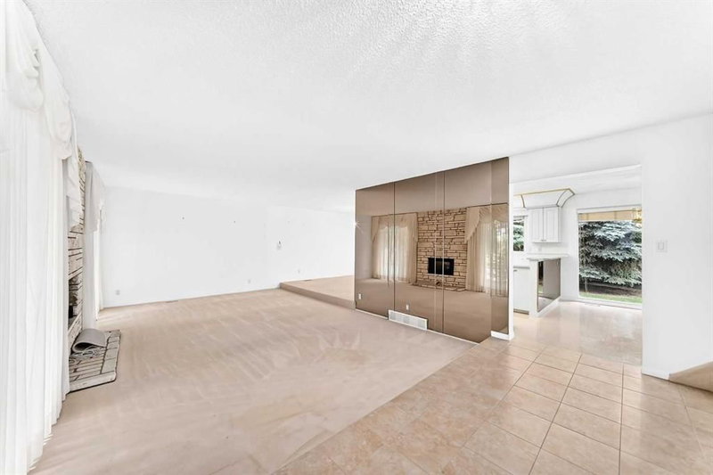 14224 Parkside Drive SE, Parkland — interior photo 6
