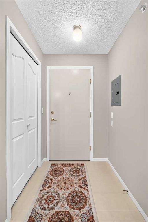 3337, 6818 Pinecliff Grove NE, Pineridge — interior photo 5