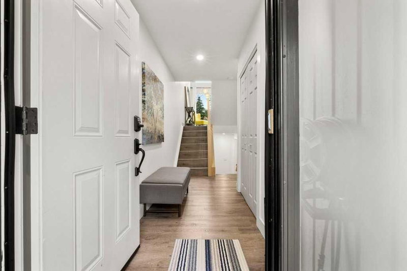 3909 Point Mckay Road NW, Point McKay — interior photo