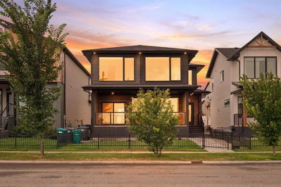 304 Grassland Boulevard W