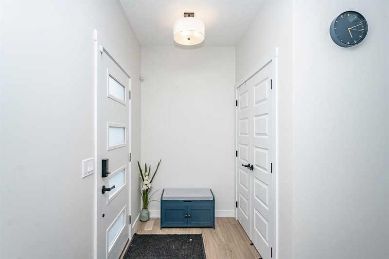 52 Lewiston Drive NE, Lewisburg — interior photo