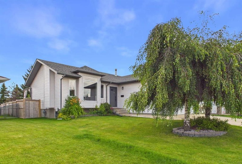 38 Elana Crescent