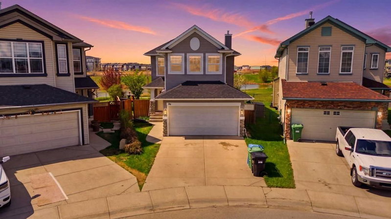 86 Saddlecrest Close NE, Calgary, Alberta