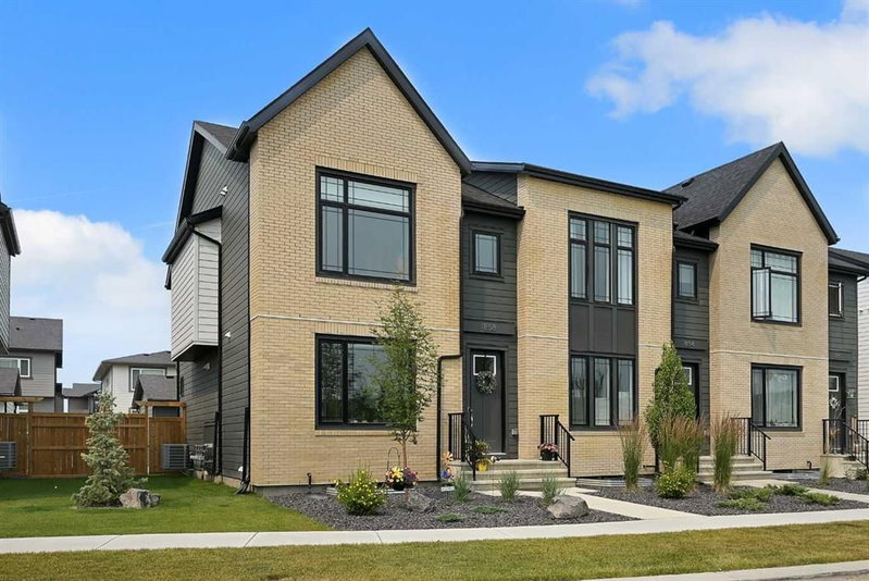 858 Harmony Parade