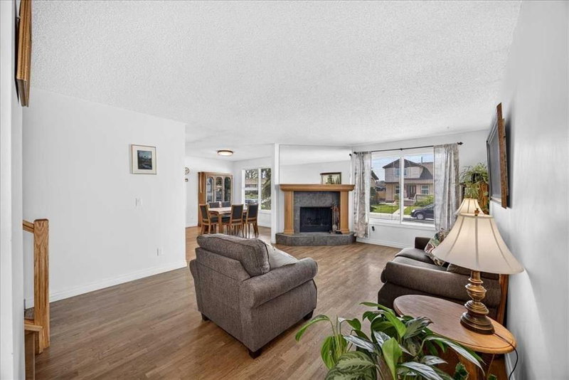 80 Templevale Way NE, Temple — interior photo