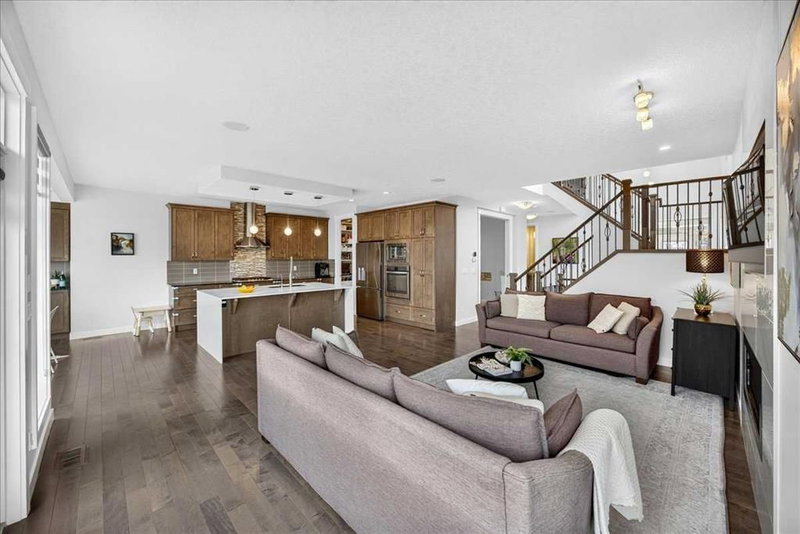 546 Sherwood Boulevard NW, Sherwood — interior photo 6