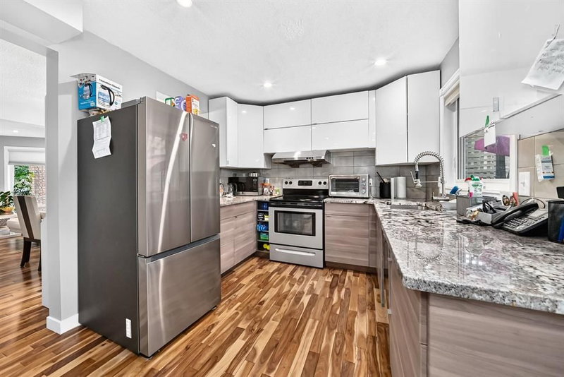 139 Hawkville Close NW, Hawkwood — interior photo 5