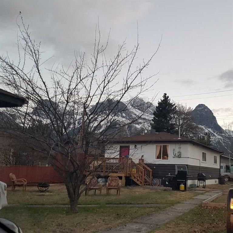 1221 1 Avenue, Canmore — listing photo 11