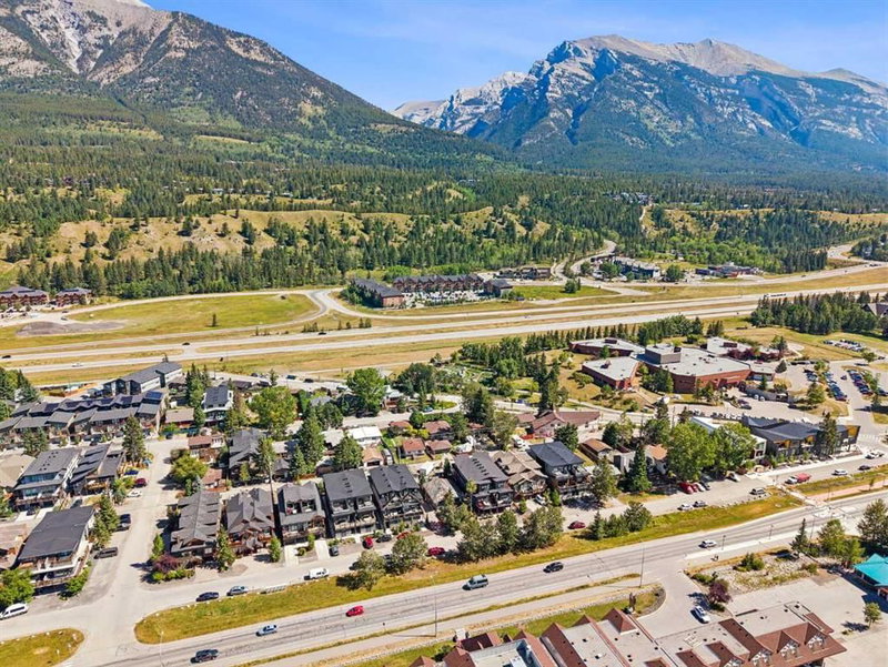 1221 1 Avenue, Canmore — listing photo 7