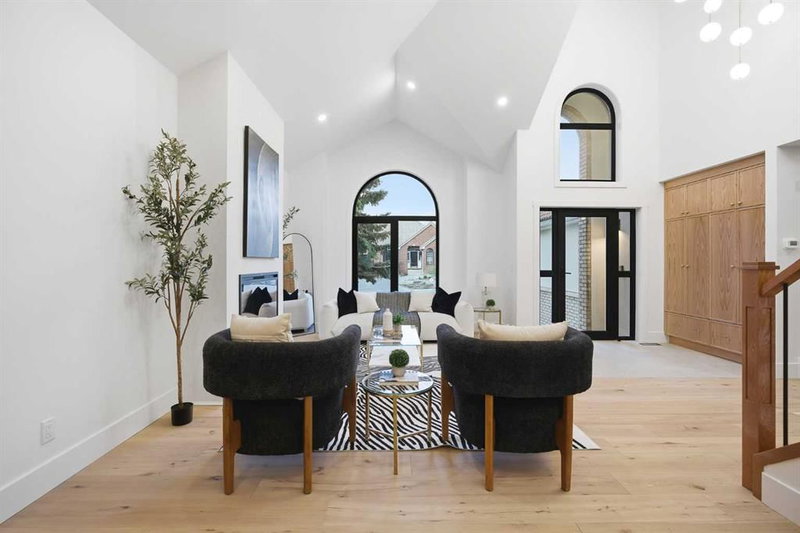 3 Varsity Ridge Terrace NW, Varsity — interior photo