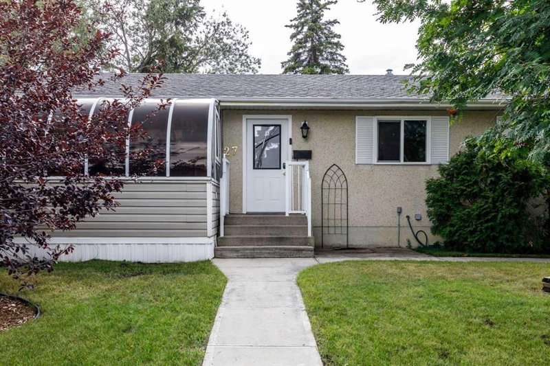 27 Martin Close