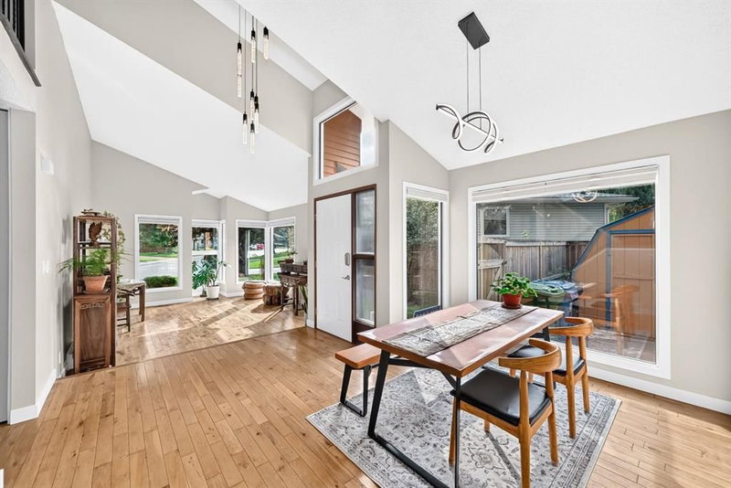 39 Woodfield Crescent SW, Woodbine — interior photo 5