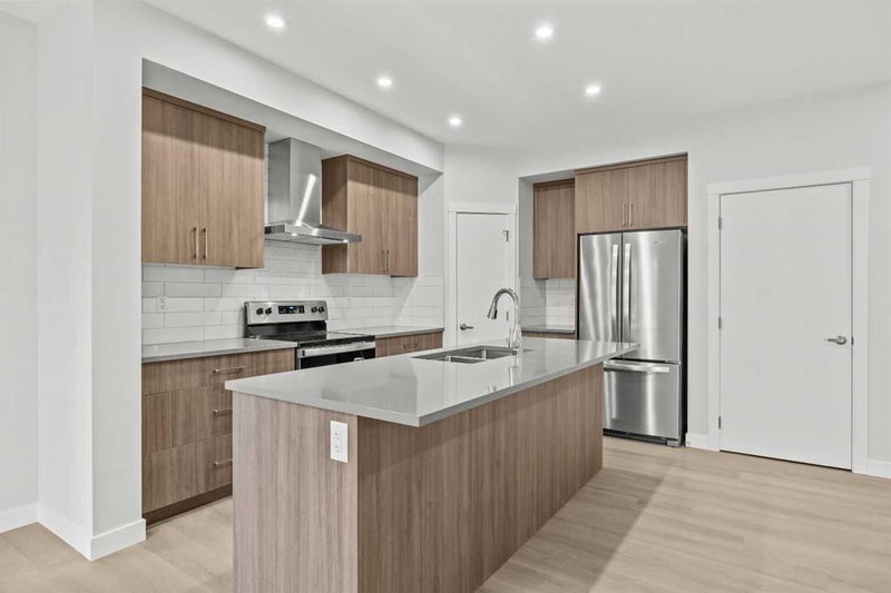 3301, 100 Banister Drive, Wedderburn — interior photo 6