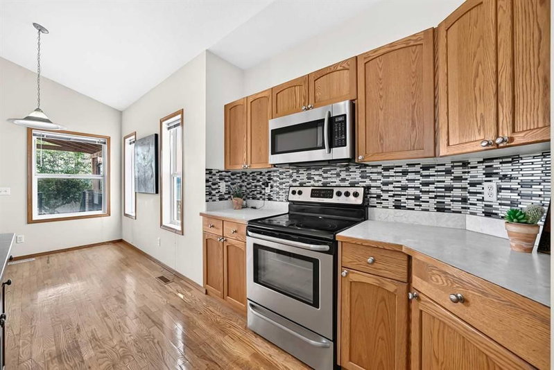 168 Somerglen Common SW, Somerset — interior photo 6