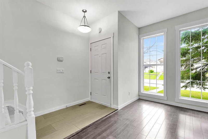 7097 Laguna Way NE, Monterey Park — interior photo 6