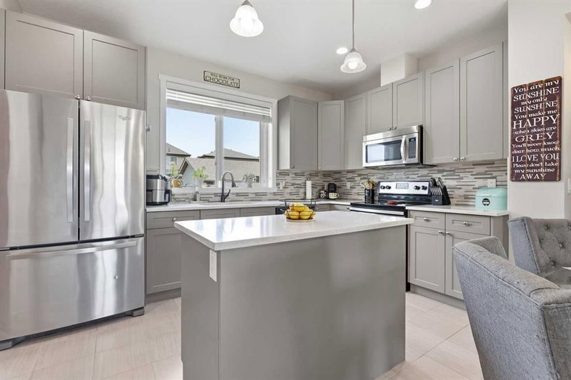 611 Walden Drive SE, Walden — interior photo