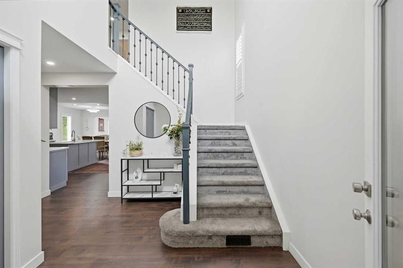 46 Citadel Meadow Crescent NW, Citadel — photo 2