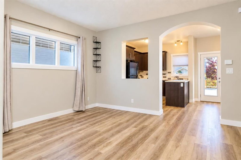 8 Sullivan Close, Red Deer — listing photo 7