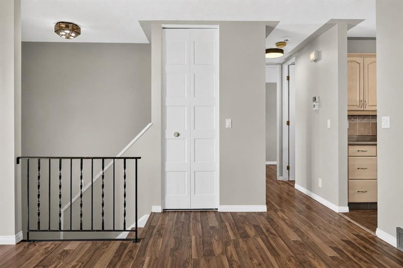 440 Ogden Drive SE, Ogden — interior photo 5