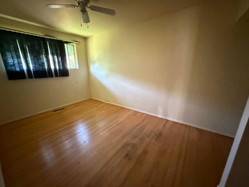 4504 Greenview Drive NE, Greenview — interior photo 6