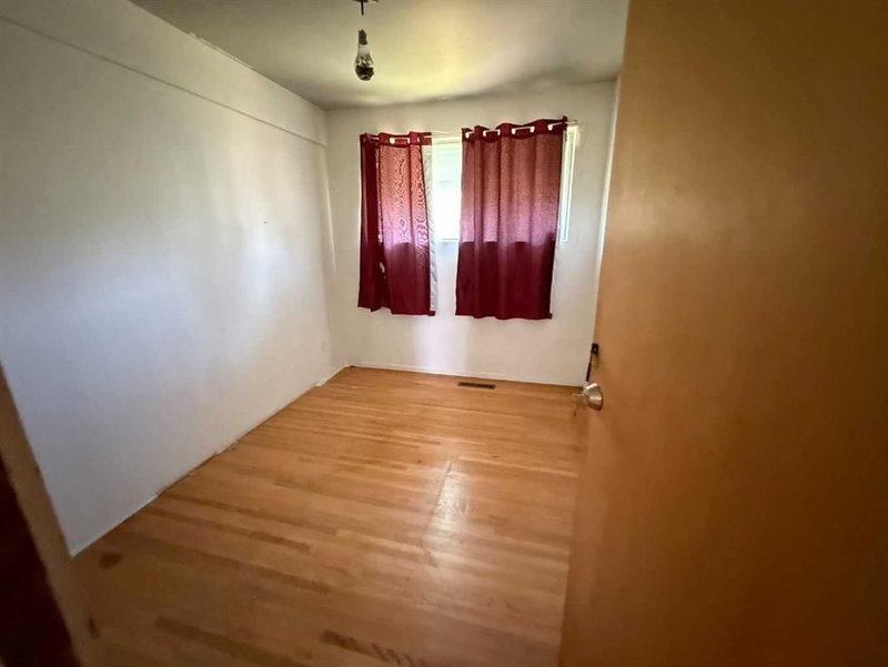 4504 Greenview Drive NE, Greenview — interior photo 7