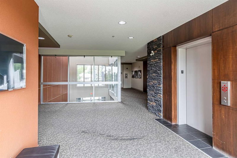 246, 2727 28 Avenue SE, Dover — interior photo 5