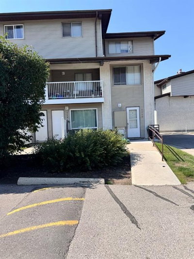 1111 - 200 BROOKPARK Drive SW