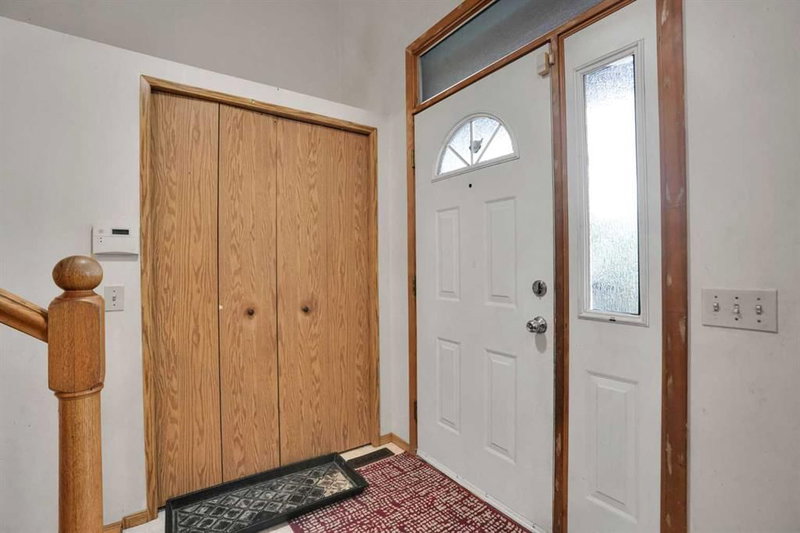28 Martinridge Road NE, Martindale — interior photo