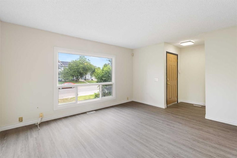 13 Bernard Drive NW, Beddington Heights — interior photo