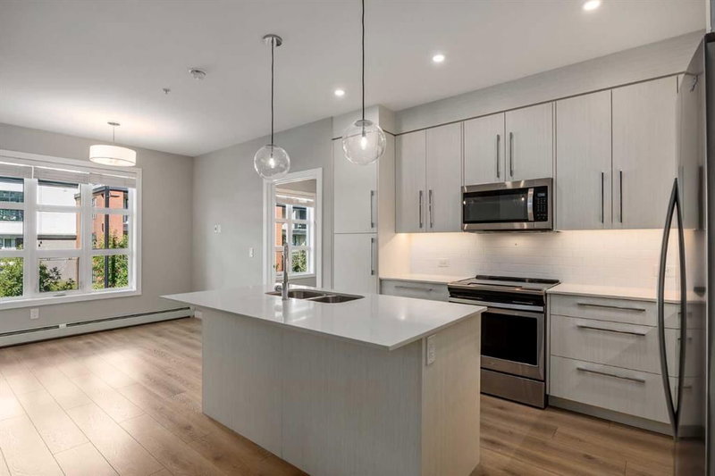 203, 383 Smith Street NW, University District — interior photo 5