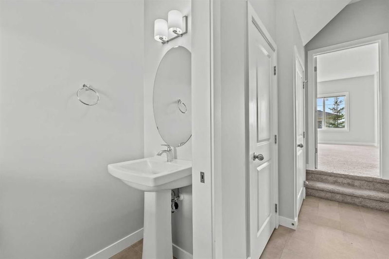 304 Jumping Pound Common, Jumping Pound Ridge — interior photo 6