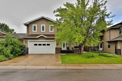 135 Riverbrook Close W