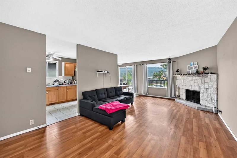 5126 Bowness Road NW, Montgomery — interior photo