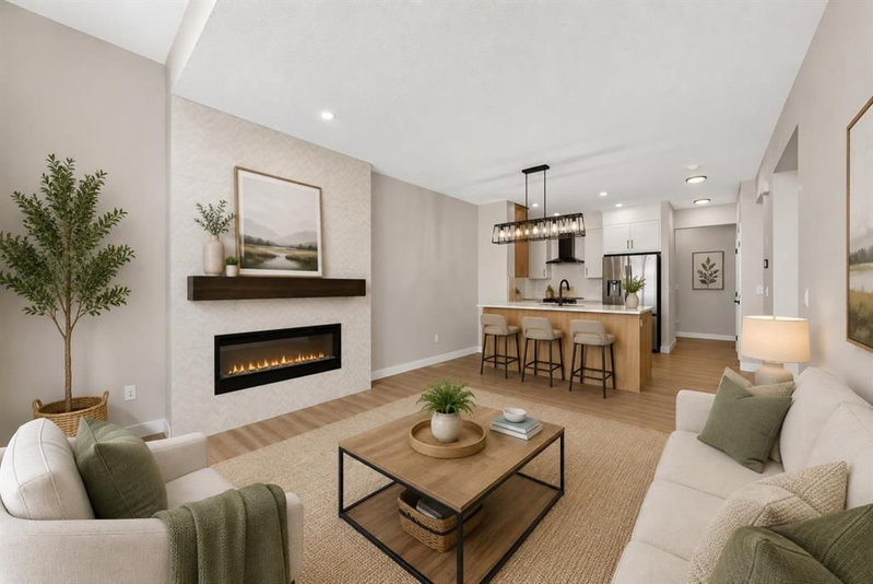 1069 Bayview Crescent SW, Bayview — interior photo