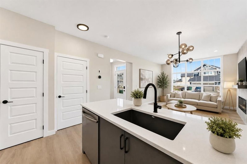 1075 Bayview Crescent SW, Bayview — interior photo 6