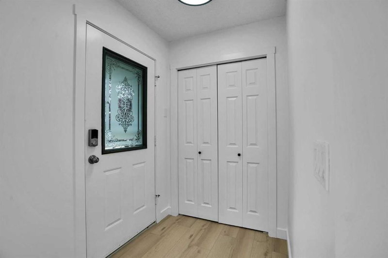 102 Bridlewood Manor SW, Bridlewood — interior photo 6