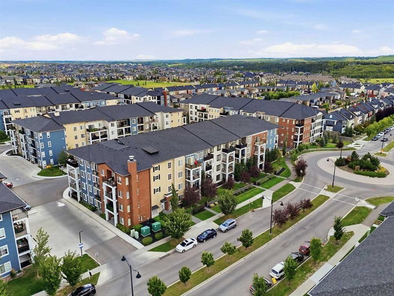 7206 - 151 Legacy Main Street SE