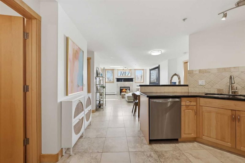 103, 2411 Erlton Road SW, Erlton — interior photo 5