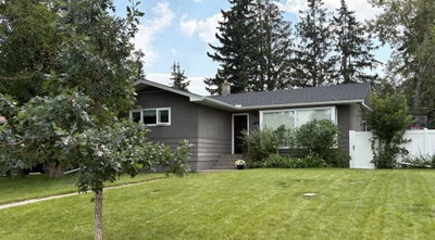 5327 17 Avenue SW