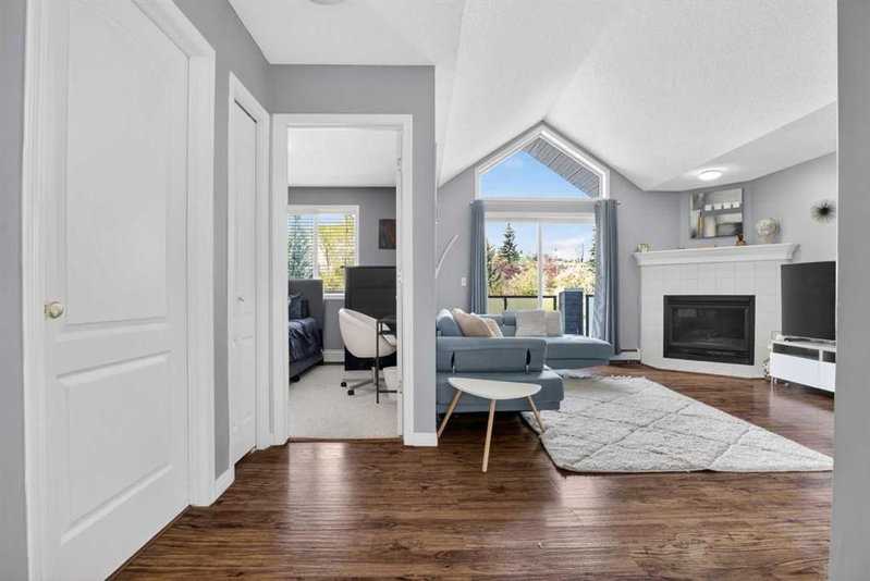 418, 10 Sierra Morena Mews SW, Signal Hill — interior photo 6