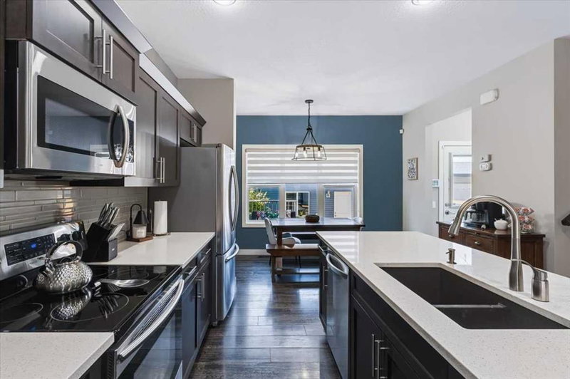 85 Legacy Common SE, Legacy — interior photo 7