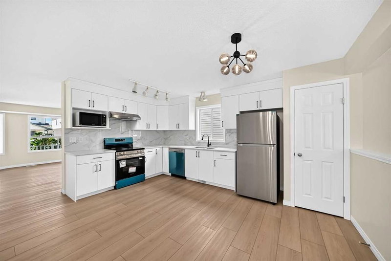 94 Arbour Wood Mews NW, Arbour Lake — interior photo 7