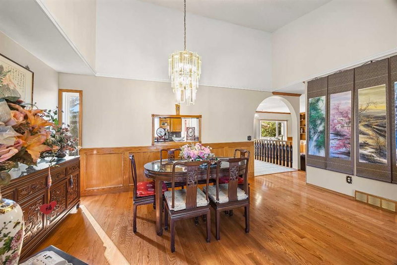2203 Sirocco Drive SW, Signal Hill — interior photo 6