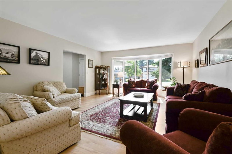 315 Woodpark Place SW, Woodlands — interior photo 6