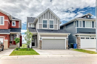 33 Redstone Drive NE