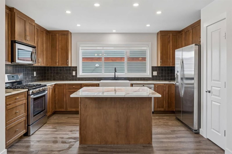 97 River Heights Crescent, River Song — interior photo 5