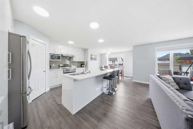 19 MARTHA'S MEADOW Close NE
