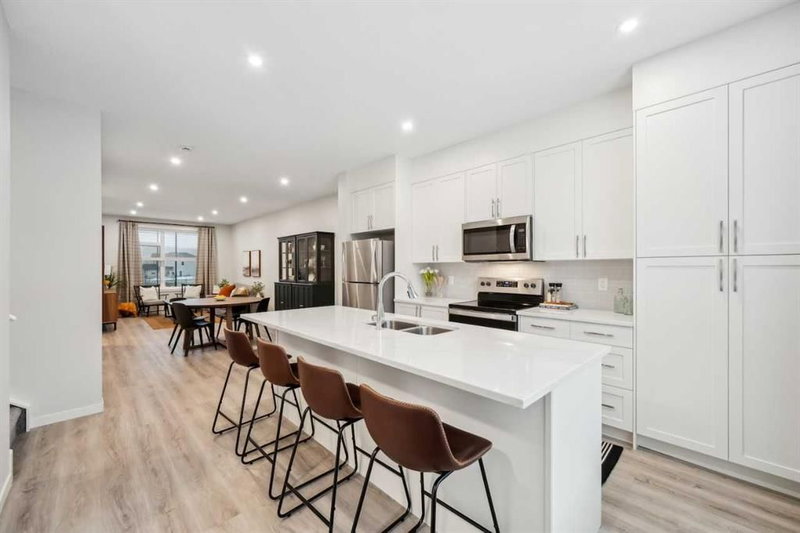 501, 24 Park Street, Greystone — interior photo 5