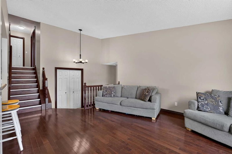 196 Suncrest Way SE, Sundance — interior photo 5